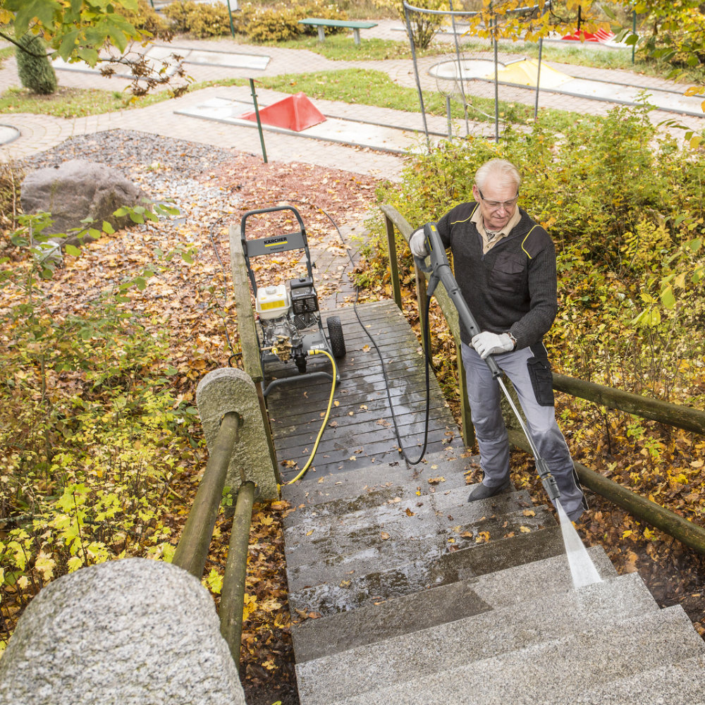 Karcher HD 9/23 De Diesel Engine Cold Water Pressure Washer | 1.187-907.0 Karcher HD 9/23 De Diesel Engine Cold Water Pressure Washer | 1.187-907.0